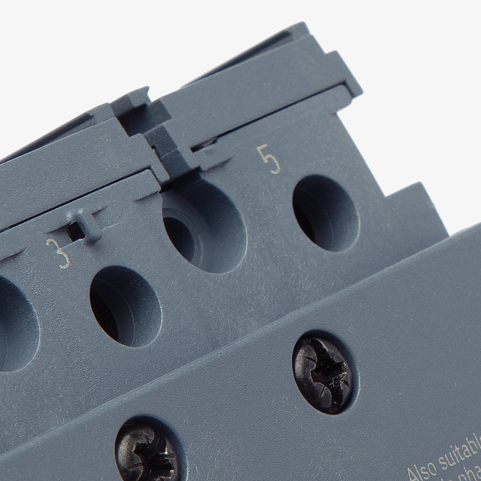 Siemens 3VA5330-5EF31-0AA0 300 Amp 3-Pole Molded Case Circuit Breaker – Panel Mount – 240/480/600VAC & DC Rated