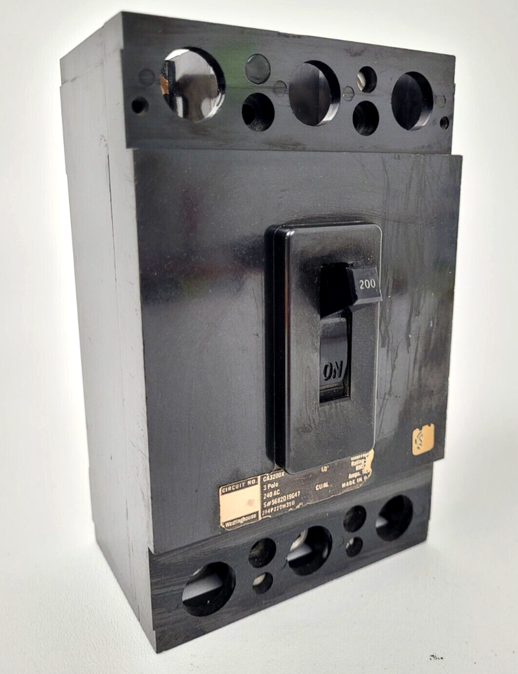 Cutler-Hammer CA3200X 200A 3-Pole 240V Molded Case Circuit Breaker – 10 kAIC