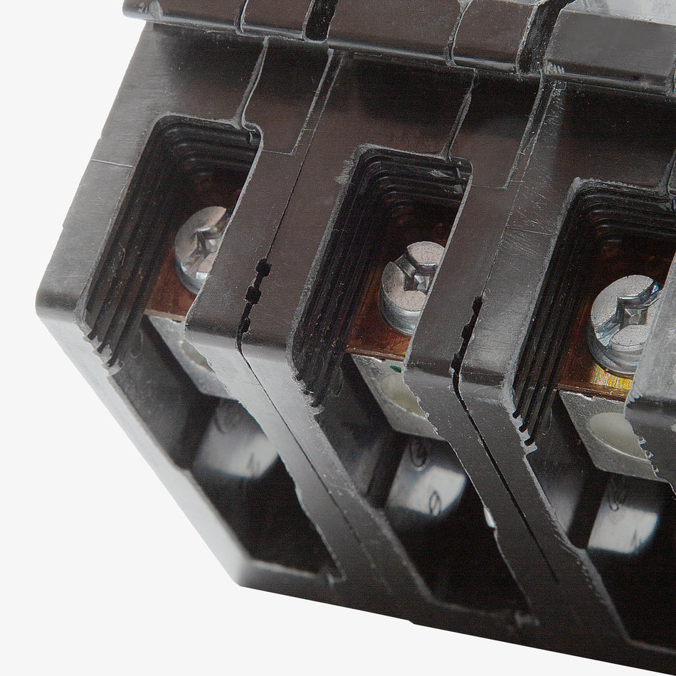 Square D EGB34100SA Molded Case Circuit Breaker – 3 Pole – 100A – Bolt-On – Thermal Magnetic – Factory-Installed Shunt Trip